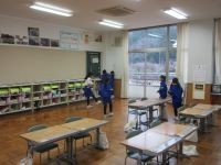 宝探しをしている様子