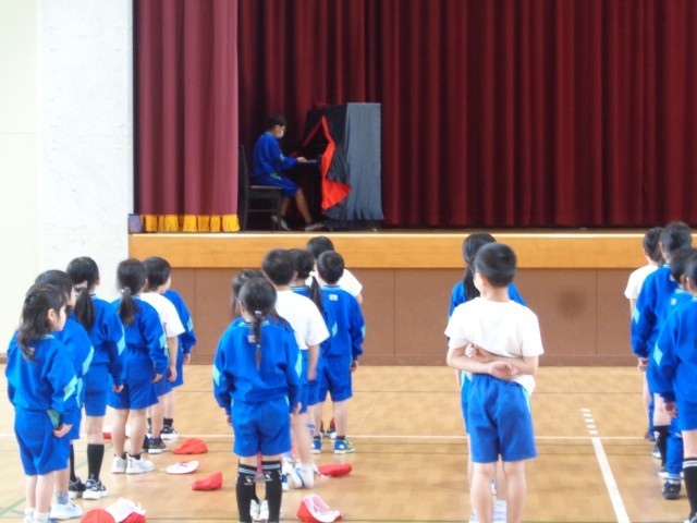 伴奏デビューしました